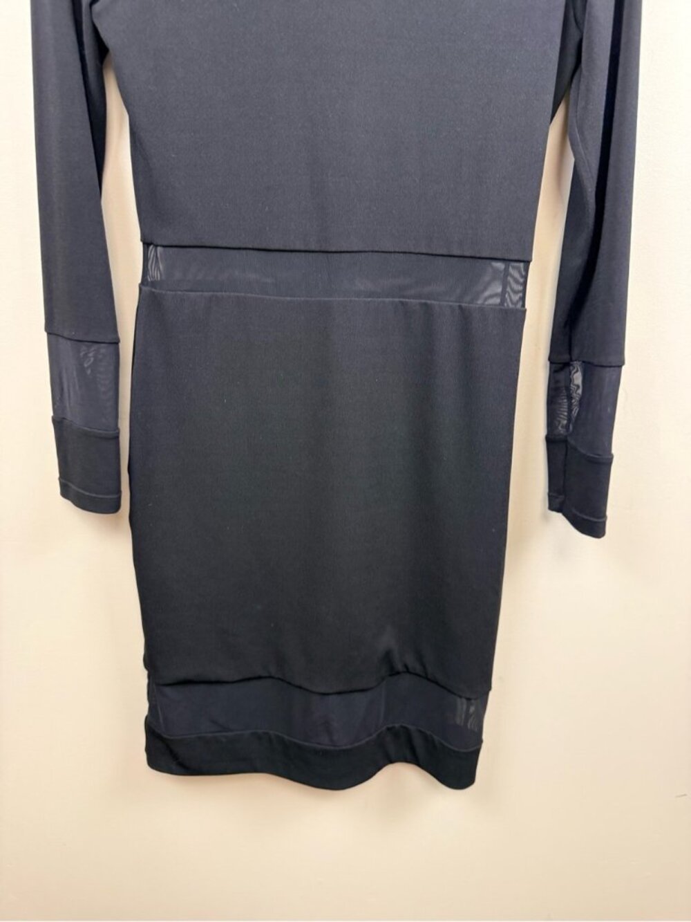 Alice + Olivia Madie black mesh inlet long sleeve dress - Picture 12 of 16